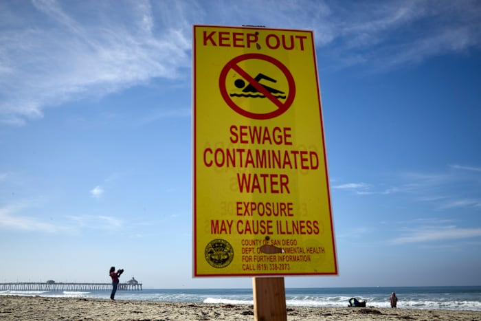 US en Mexico Sign Accord om het rioolwater van de Tijuana te bestrijden die over de grens stroomt