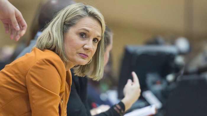 UTSA Dames basketbalcoach tekent vijfjarige contractverlenging