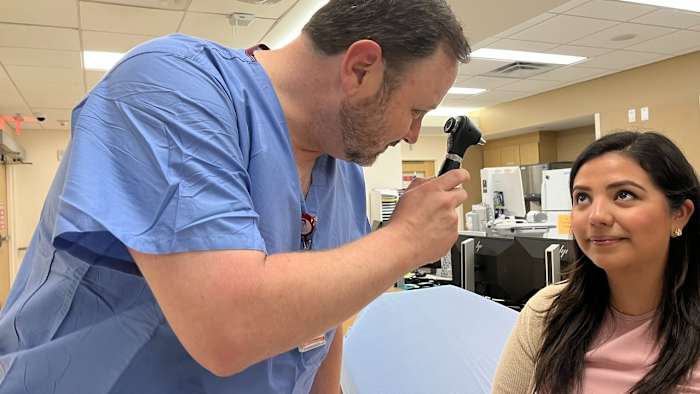 Wanneer is een hersenschudding serieus? Belangrijkste tekenen en advies voor spoedeisende hulp