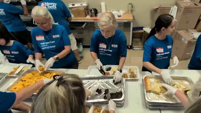 'We zijn allemaal familie': hoe Hill Country Communities samen bijeenkomen na verwoestende overstromingen