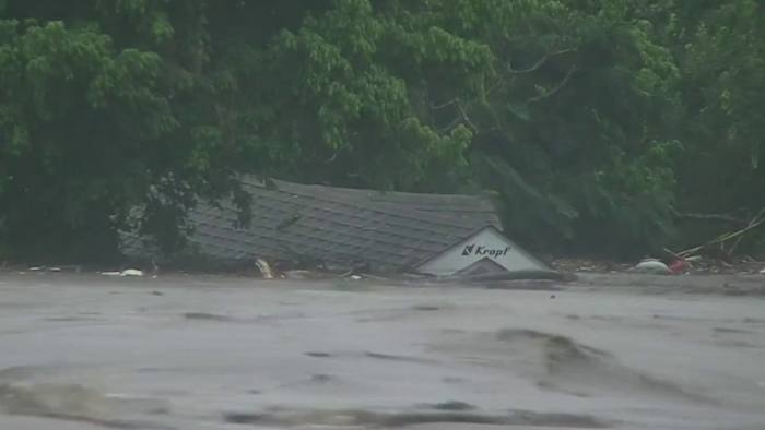 Zwaar weer, overstromingen die Kerrville treffen; Verschillende wegafsluitingen van kracht, zegt City