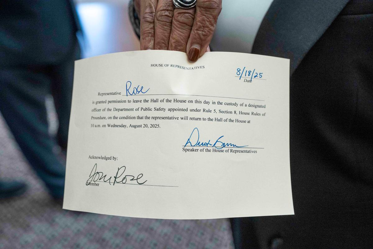 Staat Rep. Toni Rose, D-Dallas, heeft een 