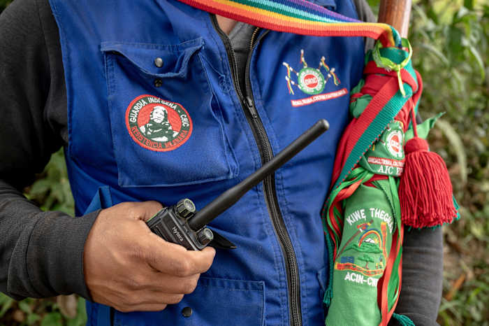 Afscheidingen van AP's rapportage over gewapende groepen die kinderen in Colombia werven