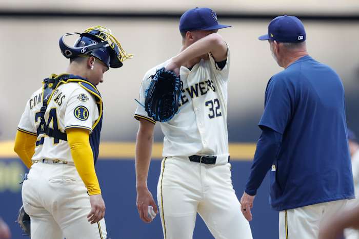 Brewers rookie Jacob Misiorowski geplaatst op IL met scheenbeencontusie