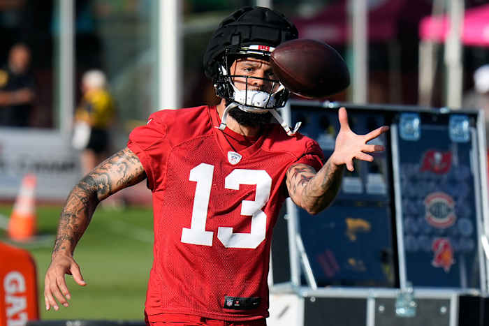 Buccaneers-ster-brede ontvanger Mike Evans wil graag 'een show opzetten', terwijl hij op zoek is naar een seizoensgebonden seizoen
