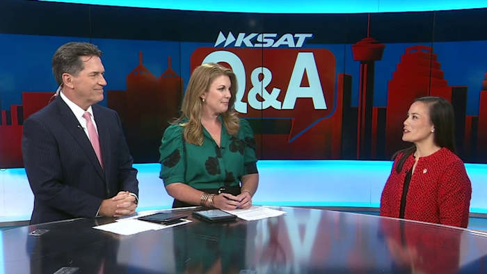 Burgemeester Gina Ortiz Jones neemt nog steeds geen duidelijke houding aan in de stembiljet van november in november