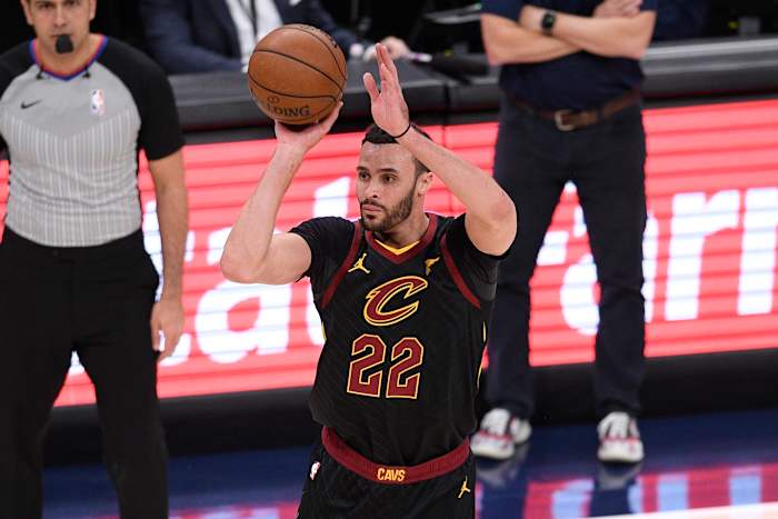 Cavs Forward Larry Nance Jr. zal een digitale show debuteren over de banden tussen de NBA en voetbal