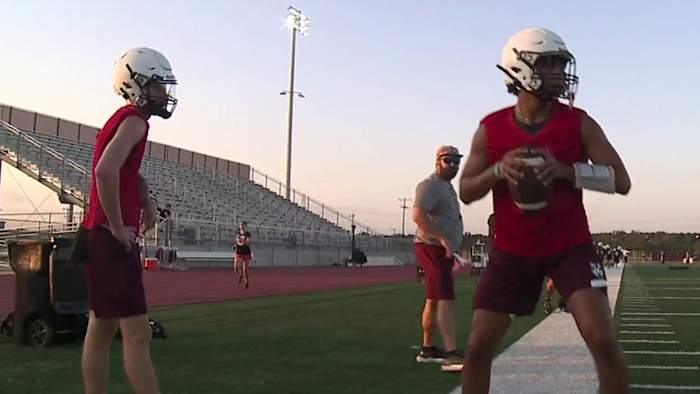 Davenport Football lijkt voort te bouwen op vroege play -off exit; QB Battle Brewing