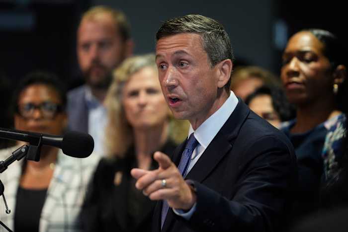 Democratische leiders trekken zich terug met maatregel die de partijpositie over de oorlog in Israël-Hamas verduidelijkt