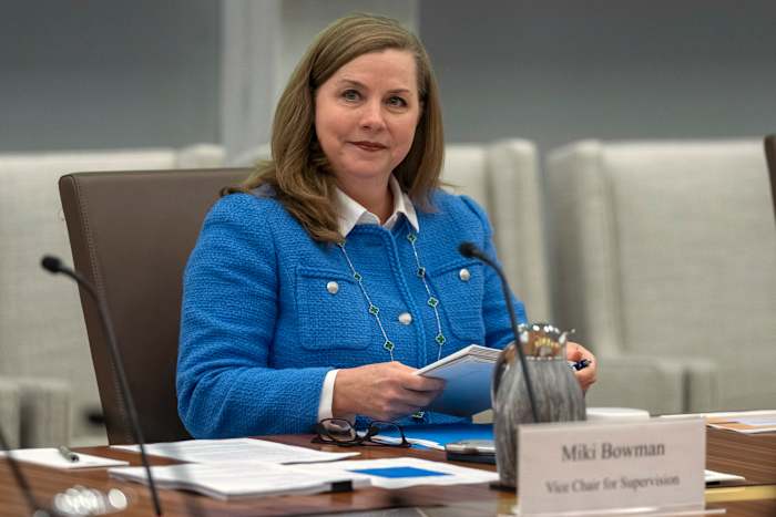 Een topambtenaar van de Federal Reserve zegt dat Dour Jobs -gegevens de zaak voor 3 tariefverlagingen ondersteunen