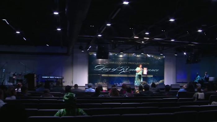 Gezinnen, leden van de gemeenschap herinneren zich 13 slachtoffers verloren in Perrin Beitel Flood