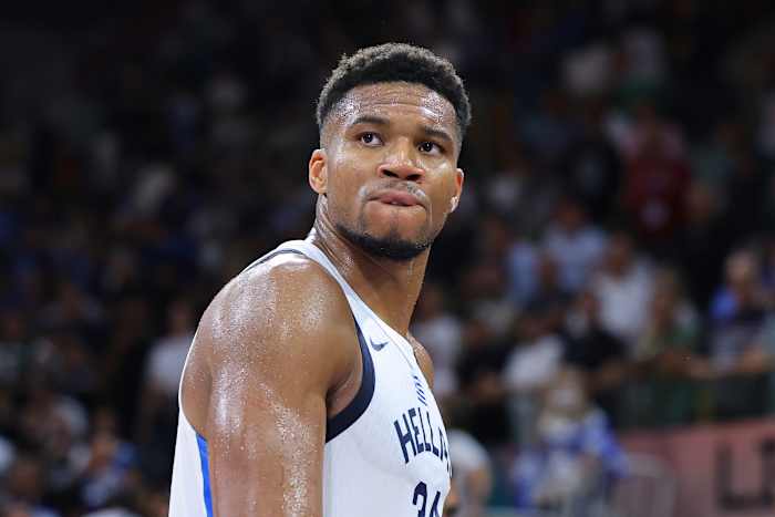 Giannis Powers Griekenland door Italië, Polen kent Slovenië, Luka in in de Eurobasket -openers van NBA Stars