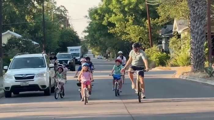 Het initiatief van San Antonio ouders verhoogt ondersteuning voor de veilige routes van de stad naar schoolprogramma