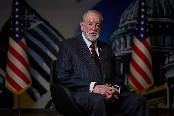 Huckabee geeft Europa de schuld van vastgelopen Gaza -gesprekken, die een groeiende westerse kloof benadrukken