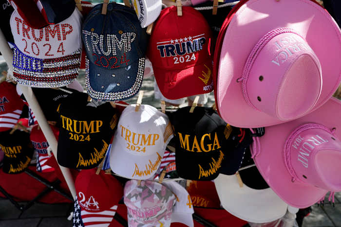 In de concurrentiekaart wedden in de Republikeinen van Texas Big dat winst met Latino -kiezers zal blijven bestaan