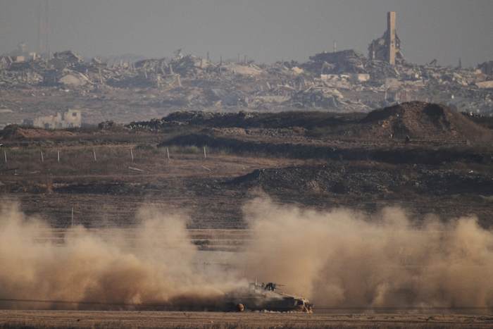 Israëlische luchtaanval op Southern Gaza Hospital Kills 19, zegt Hospital Says