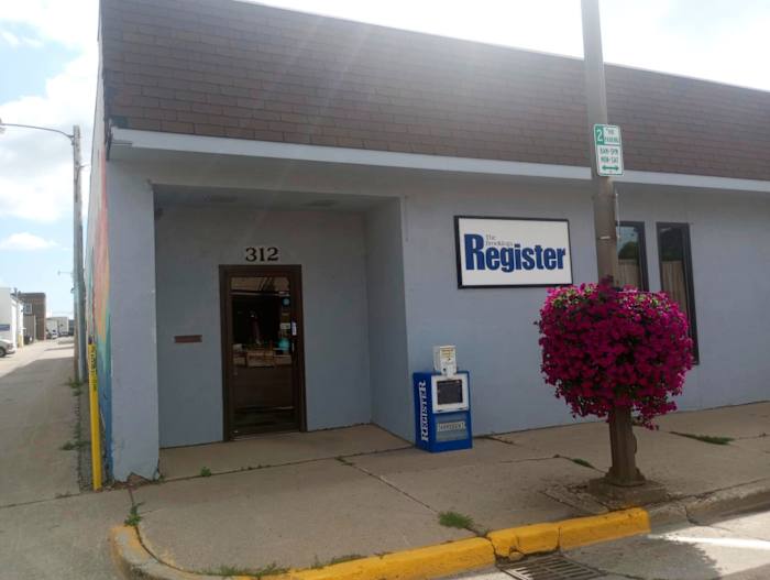 Kranten worden gered van sluiting in Wyoming en South Dakota terwijl kopers binnenkomen