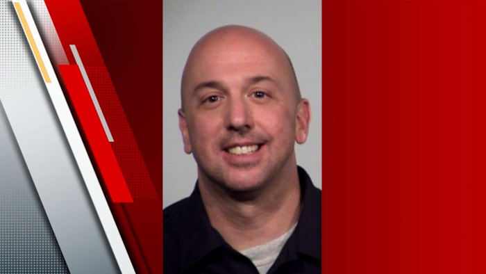 Lange tijd SAPD-officier gearresteerd in dienst om te rijden terwijl ze dronken zijn, zegt de politie