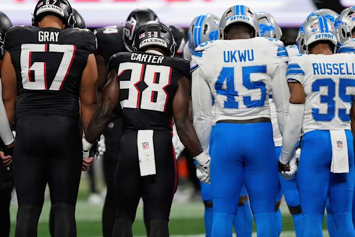 Lions Safety Morice Norris arriveert in de trainingsfaciliteit van het team na blessure, zegt AP Source