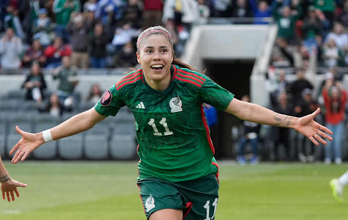 NWSL's Pride sluit een platencontract af met Tigres van Mexico voor Lizbeth Ovalle