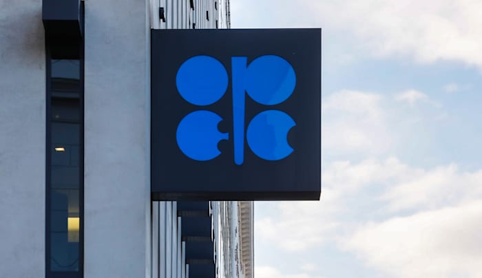OPEC+ landen om de olieproductie te stimuleren met 547.000 vaten per dag