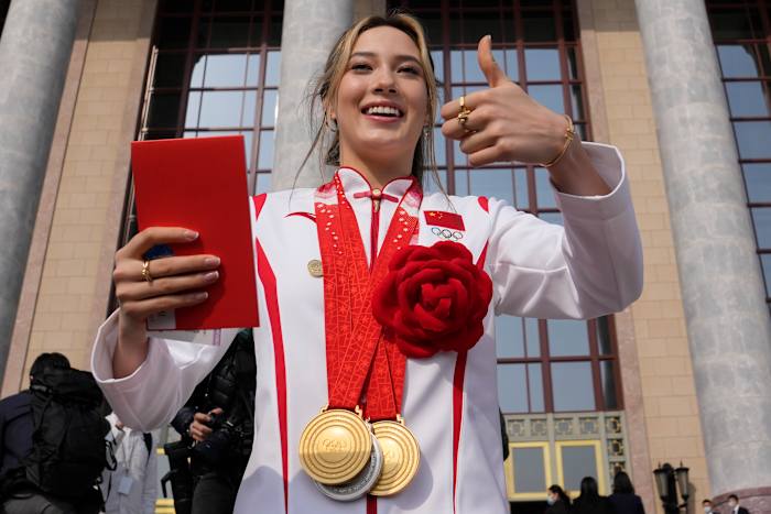 Olympisch kampioen skiër Eileen Gu gewond bij een trainingsongeval in Nieuw -Zeeland