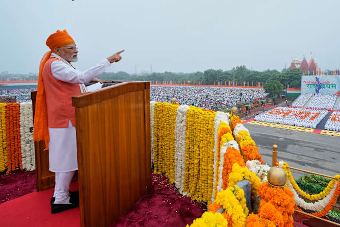 Op de onafhankelijkheidsdag van India belooft Modi Pakistan te straffen voor toekomstige aanvallen