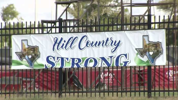 Overstroming-hit Ingram ISD stijgt boven een ramp, heropent voor het nieuwe schooljaar