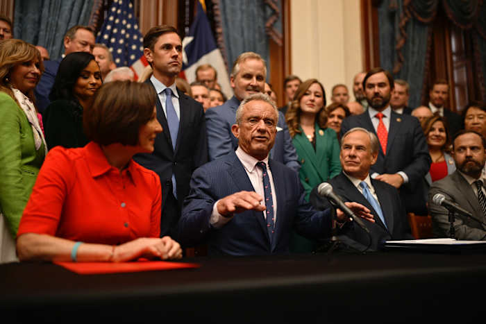 RFK Jr. prijst Texas voor de implementatie van zijn gezondheidsvisie