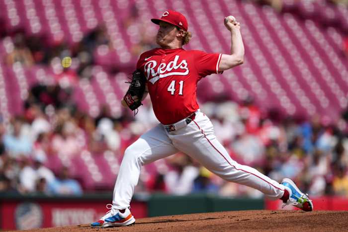 Reds Eind Brewers 'Franchise-record, 14-game winning streak op Hays' Bases-geladen hit in de 10e