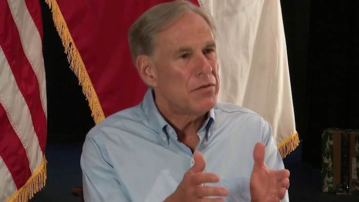 Regering Abbott belooft snelste stormherstel in de geschiedenis van Texas, verdedigt herverdeling, tien geboden op scholen