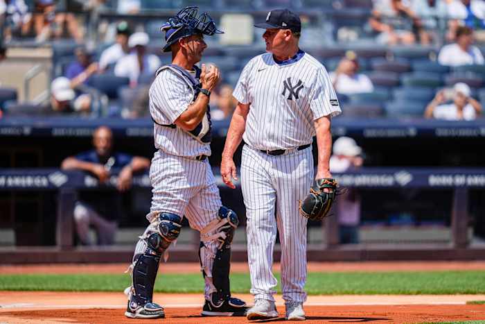 Roger Clemens keert terug naar Yankee Stadium, vragen over Mike Piazza Bat-Throwing Incident Resurface