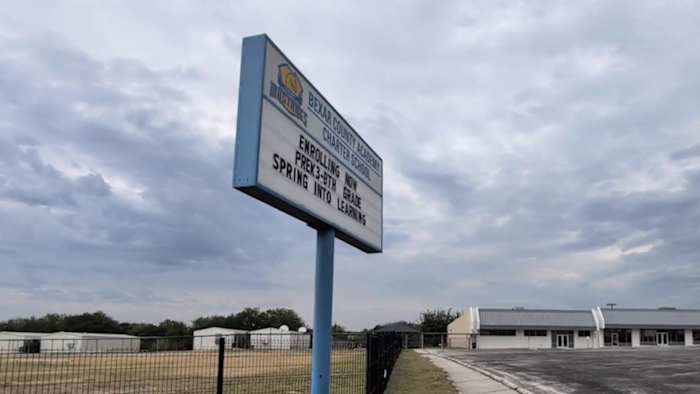 San Antonio Charter School kondigt sluiting aan 5 dagen vóór de startdatum