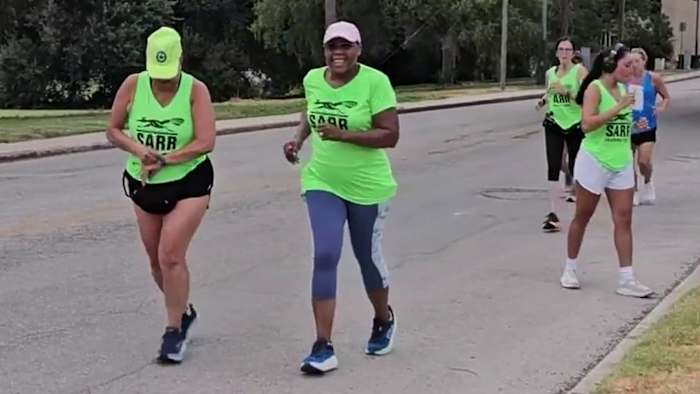 San Antonio Non -profit ondersteunt lopers training voor aankomende races