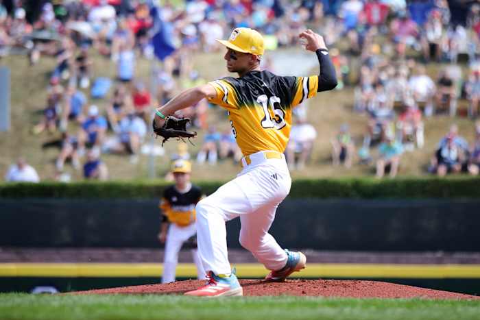Slugger leidt South Carolina, omdat uitbarstingen de regel zijn in de vroege dagen van Little League World Series