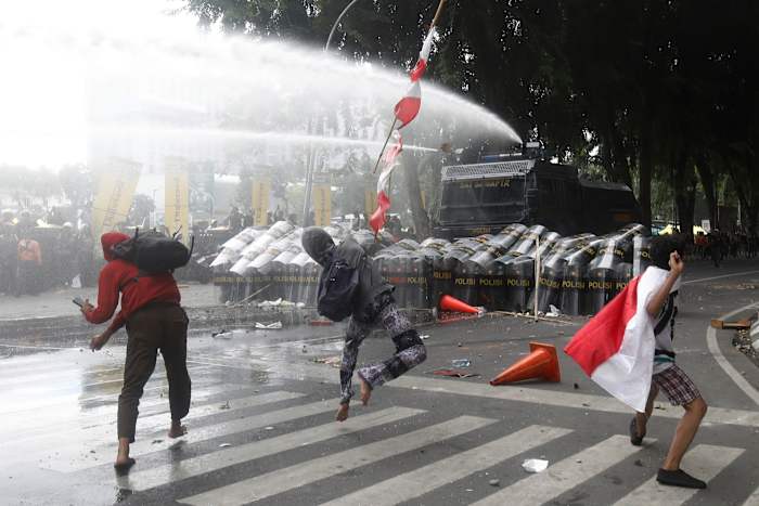 Spanningen stijgen in Indonesië terwijl protesten tegen de politie in meerdere steden uitbarsten
