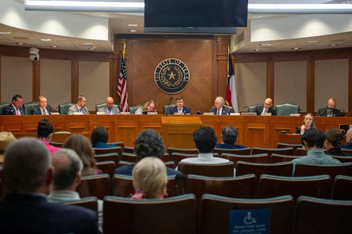 Texas House Committee bespreekt overstromingsrekeningen ondanks stilstand