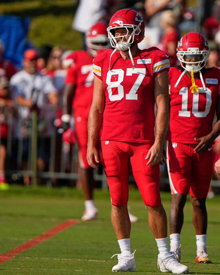 Travis Kelce's Transformation: Chiefs Star trimt naar beneden, maakt zich op voor nog een Super Bowl Run