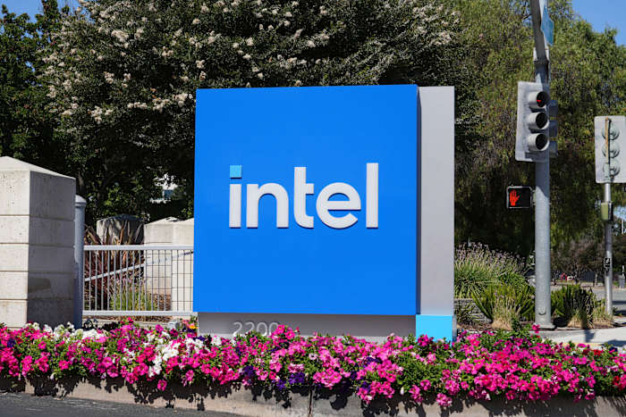 Trump zegt dat Intel ermee instemde ons een belang in zijn bedrijf te geven