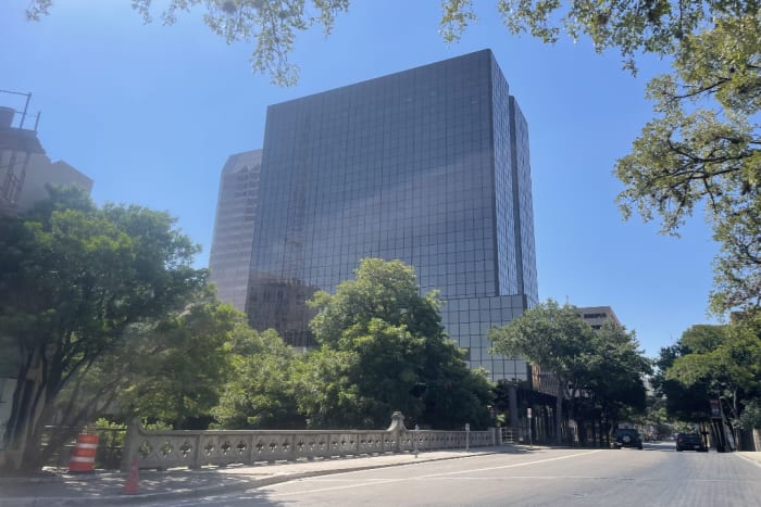 UTSA's nieuwe locatie in de binnenstad, een Riverwalk Place, verwelkomt studenten voor het nieuwe schooljaar