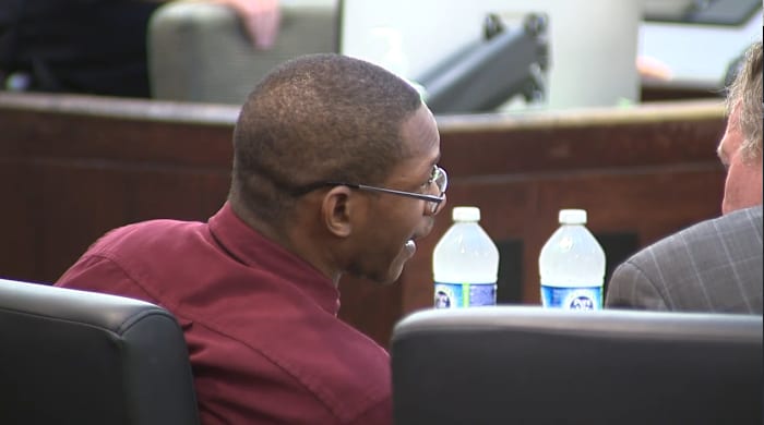 Vader veroordeeld op 5 van de 6 aanklachten in de dood van de 12-jarige zoon na jaren van vertragingen