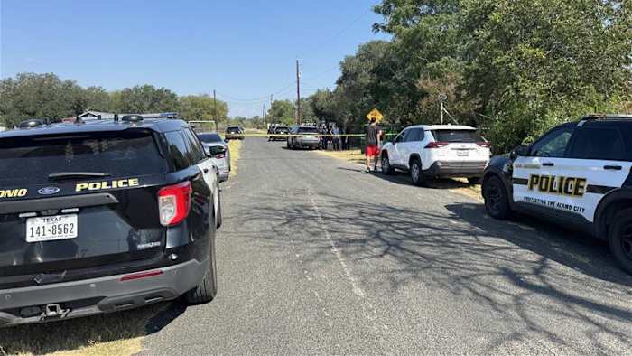 Vader, zoon die dood werd gevonden in schijnbare schietpartij op moord-zelfmoord in de zuidoostkant, zegt SAPD