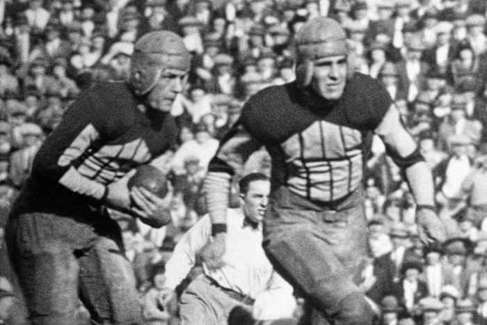 Van Red Grange tot Travis Hunter, het AP All-America-team is al een eeuw de 'gouden standaard' geweest