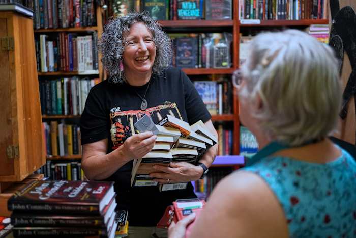 Van Stephen King tot New Jersey Diners, History Press Books Cover Local Lore Lore rond de VS.