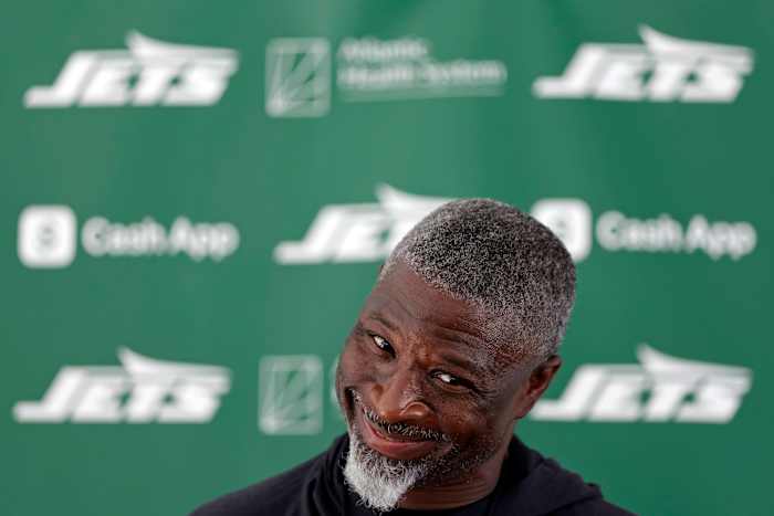 Van modeboetes tot de leiding: Aaron Glenn's voormalige Jets -teamgenoten trots op zijn NFL -reis