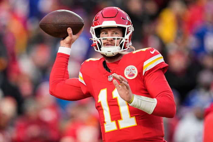 Vikingen teken QB Carson Wentz om JJ McCarthy te ondersteunen, stuur Sam Howell naar de Eagles