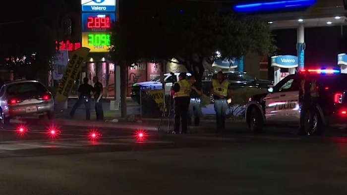 Voetganger gedood nadat hij was geraakt door voertuig aan de westkant, zegt Sapd