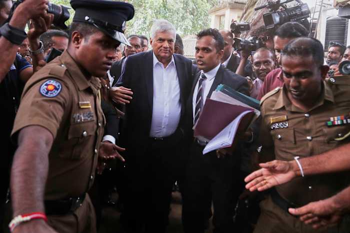 Voormalig Sri Lankaanse president Wickremesinghe gearresteerd op beschuldigingen van misbruikende staatsfondsen