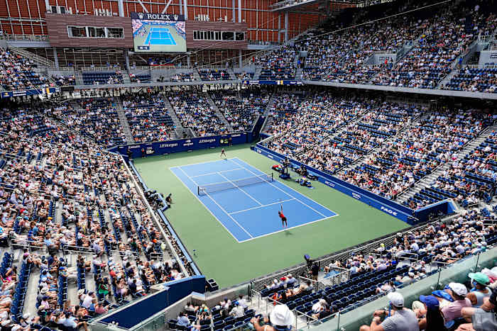 Wij open tennisspelers denken niet noodzakelijkerwijs dat meer beter is als het gaat om beginnen op zondag