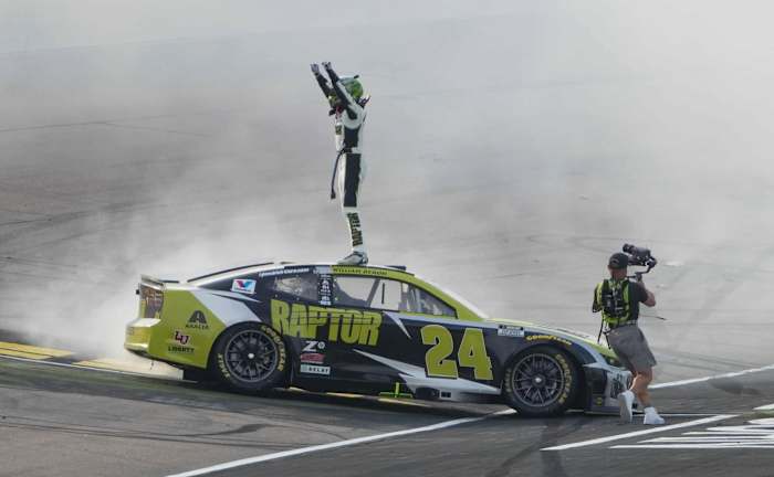 William Byron heeft genoeg brandstof om NASCAR Cup -race te winnen op Iowa Speedway